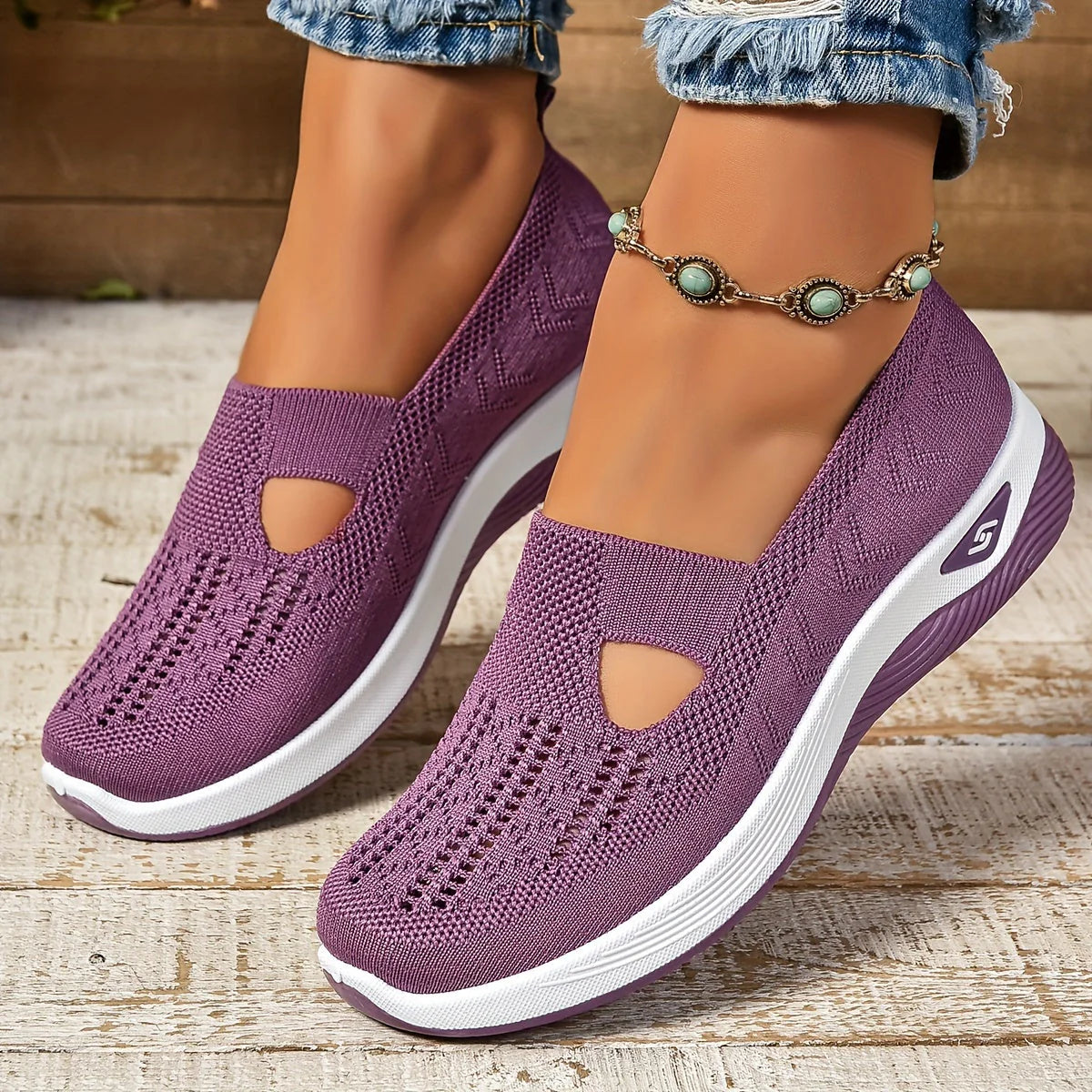 CloudWear™ – Atmungsaktive und Ultra-Komfortable Orthopädische Sneaker für Damen