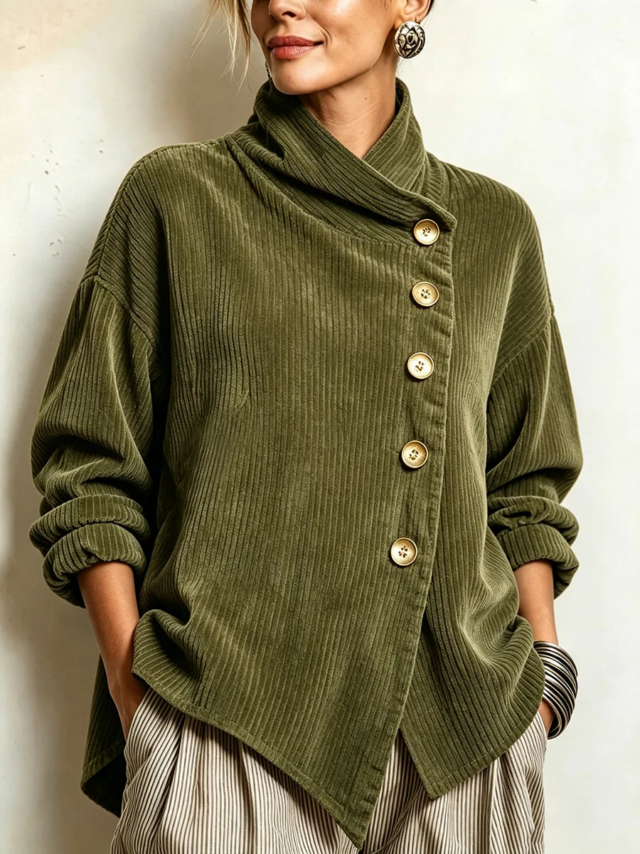 Damen-Pullover aus breitgeripptem Cord mit Stehkragen und goldenen Knöpfen