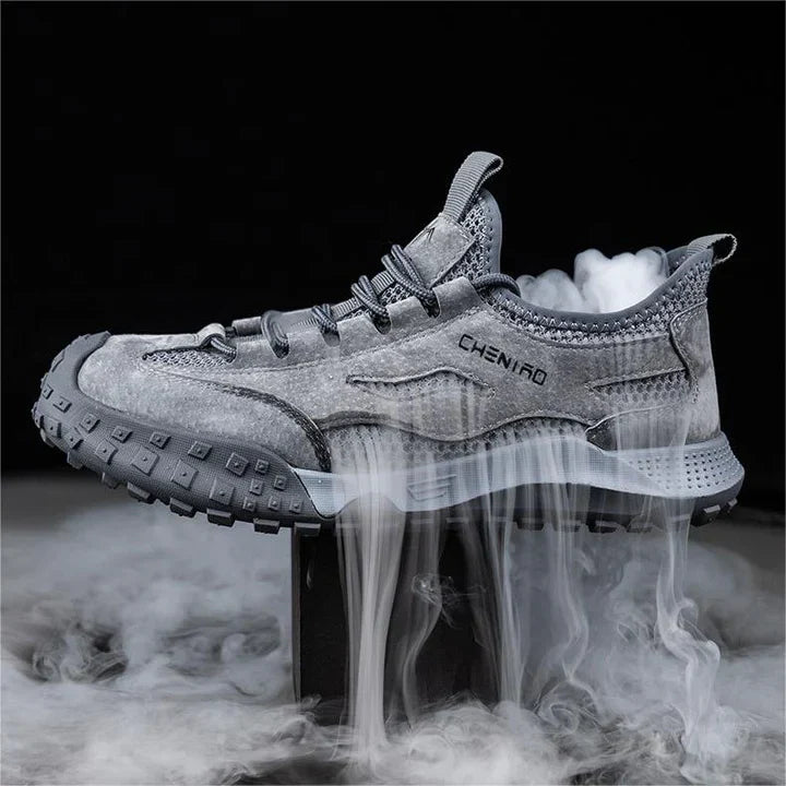 Monarch Wear - Atmungsaktive und rutschfeste Sneakers von Cheniro (Unisex)
