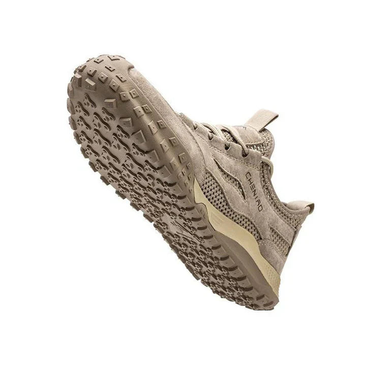 Monarch Wear - Atmungsaktive und rutschfeste Sneakers von Cheniro (Unisex)
