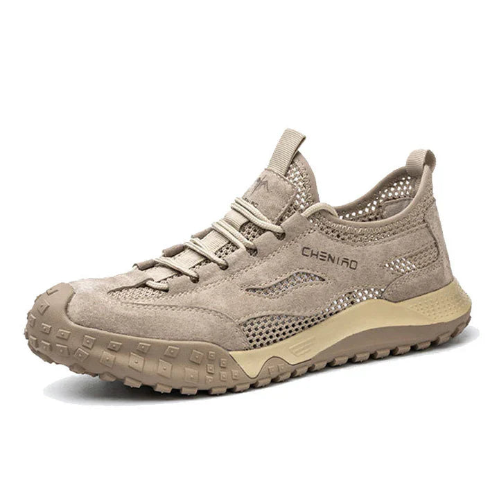 Monarch Wear - Atmungsaktive und rutschfeste Sneakers von Cheniro (Unisex)