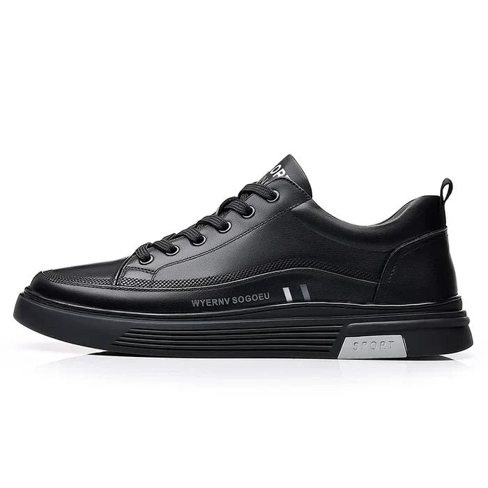 Monarch Wear - Lässige Leder-Sneaker im flachen Sportstil