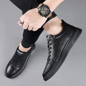 Monarch Wear - Lässige Leder-Sneaker im flachen Sportstil