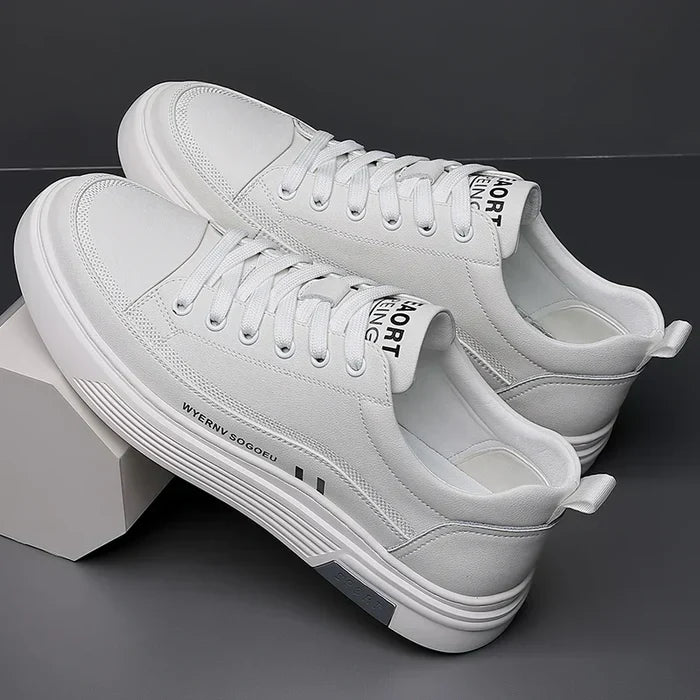 Monarch Wear - Lässige Leder-Sneaker im flachen Sportstil